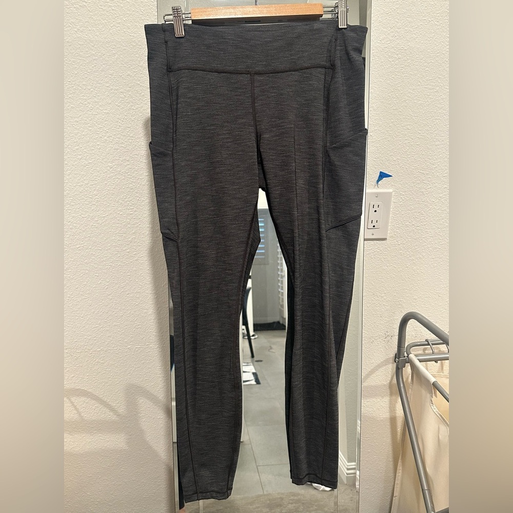 Grey lululemon leggings with 3 pockets - sz 12